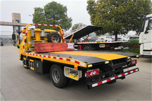 长岭道路救援拖车报价