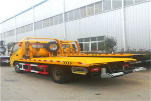 长岭附近拖车救援搭电